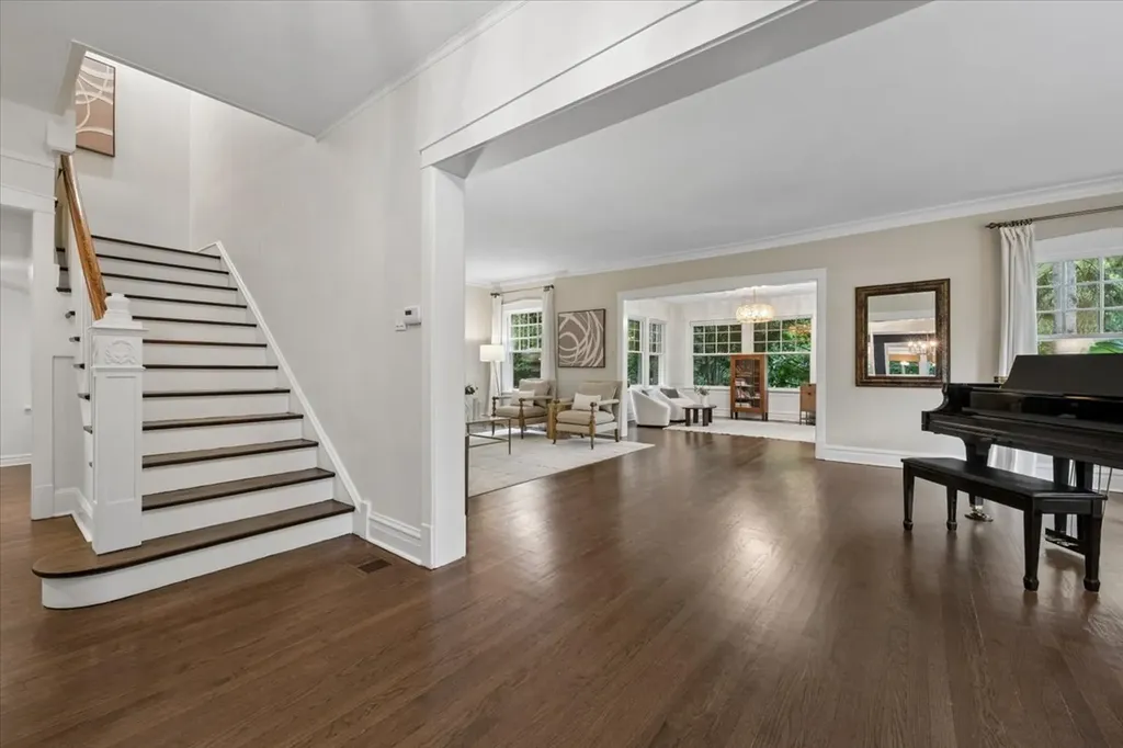 1141 Sheridan Road Wilmette IL 60091