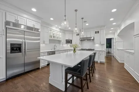 1141 Sheridan Road Wilmette IL 60091