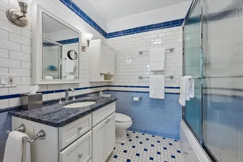 1141 Sheridan Road Wilmette IL 60091