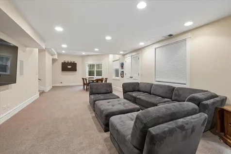 1141 Sheridan Road Wilmette IL 60091
