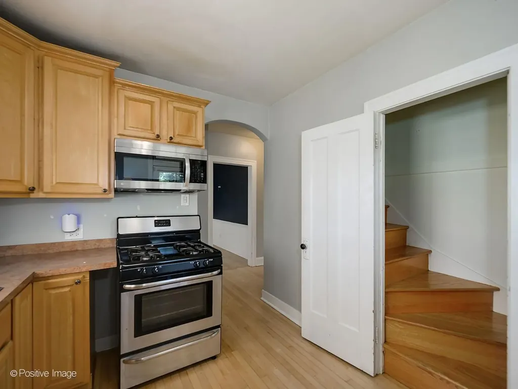 6014 North Navarre Avenue Chicago IL 60631