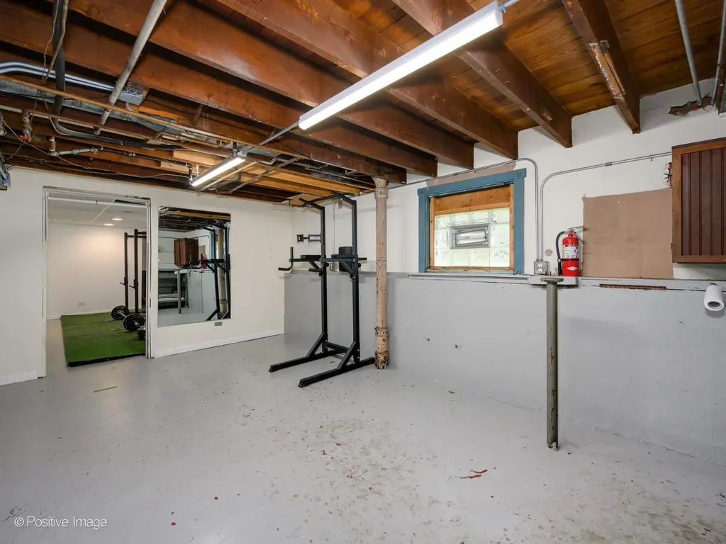 6014 North Navarre Avenue Chicago IL 60631