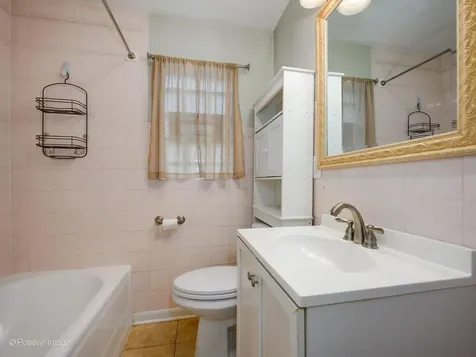 6014 North Navarre Avenue Chicago IL 60631