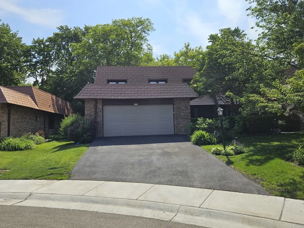 3912 Dundee Road Northbrook IL 60062