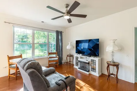 860 Cascade Falls Drive Elgin IL 60124