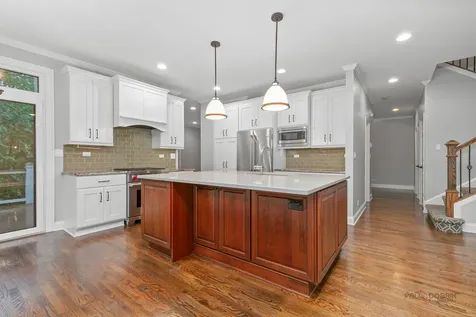1436 Gregory Court Indian Creek IL 60061