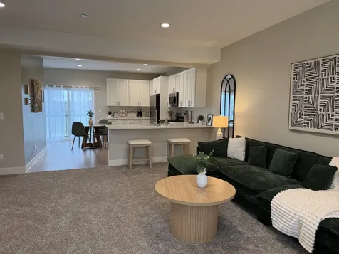 517 Highland Parkway Itasca IL 60143