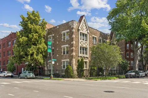 1956 West Melrose Street Chicago IL 60657
