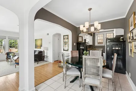 1956 West Melrose Street Chicago IL 60657