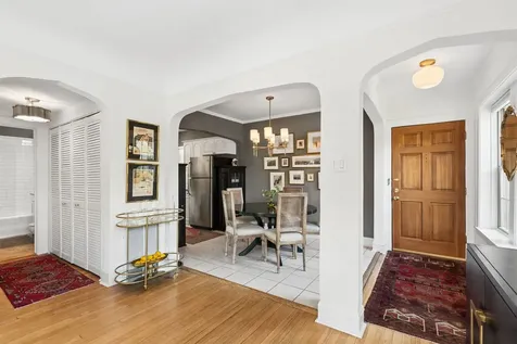 1956 West Melrose Street Chicago IL 60657