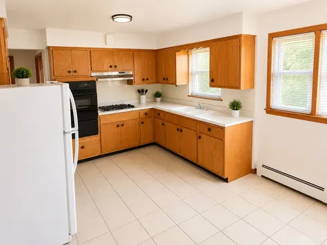 7562 Waukegan Road Niles IL 60714