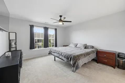 1274 Walnut Glen Drive Crystal Lake IL 60014