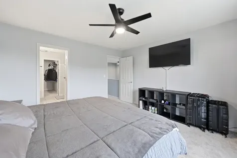 1274 Walnut Glen Drive Crystal Lake IL 60014