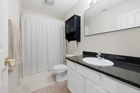 1274 Walnut Glen Drive Crystal Lake IL 60014