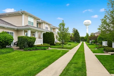 1274 Walnut Glen Drive Crystal Lake IL 60014