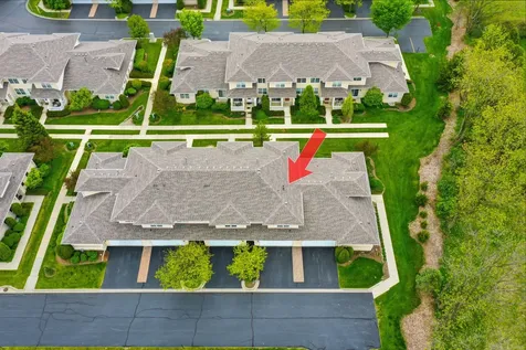 1274 Walnut Glen Drive Crystal Lake IL 60014