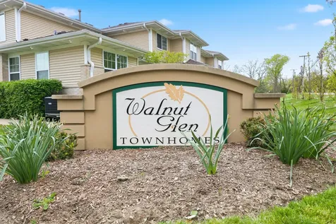 1274 Walnut Glen Drive Crystal Lake IL 60014