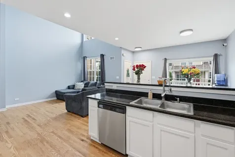 1274 Walnut Glen Drive Crystal Lake IL 60014