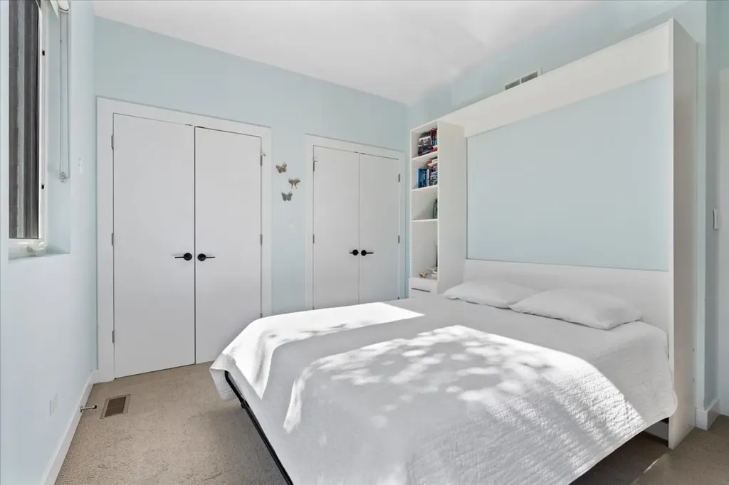 1859 North Albany Avenue Chicago IL 60647