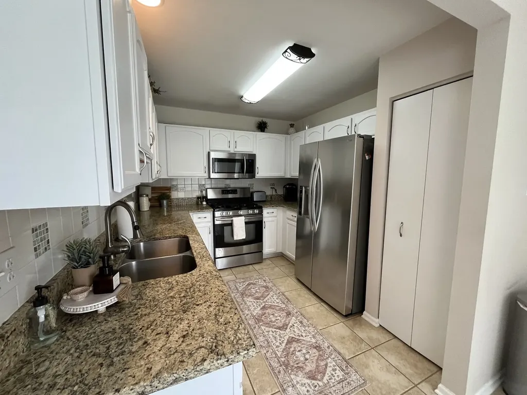 10520 Thornton Way Huntley IL 60142