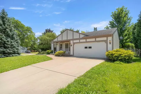 352 Danbury Drive Naperville IL 60565