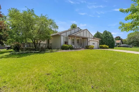 352 Danbury Drive Naperville IL 60565