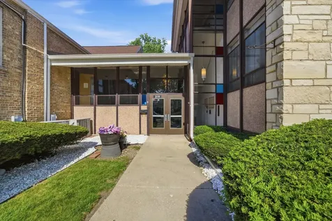 319 Morris Avenue Bellwood IL 60104