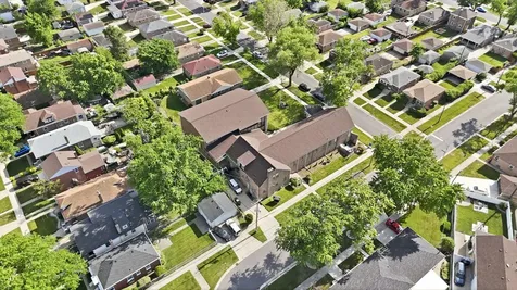319 Morris Avenue Bellwood IL 60104