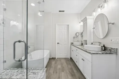 1863 Admiral Court Glenview IL 60026