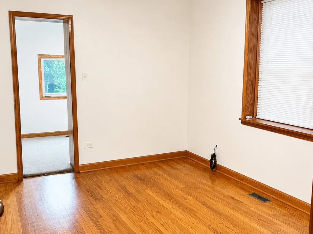 4518 North Kasson Avenue Chicago IL 60630