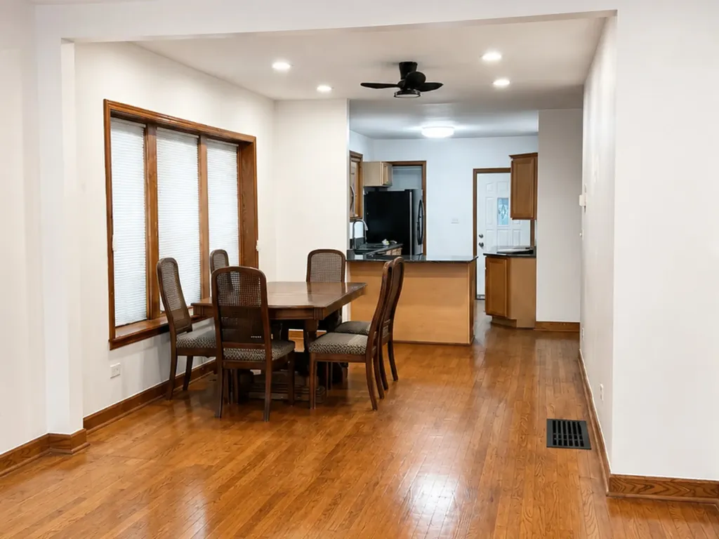 4518 North Kasson Avenue Chicago IL 60630