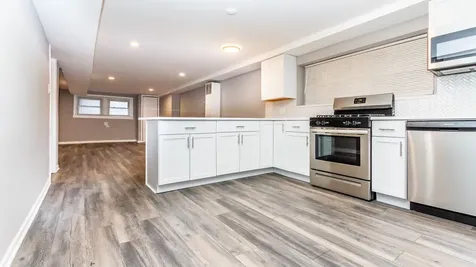 4821 West Cornelia Avenue Chicago IL 60641