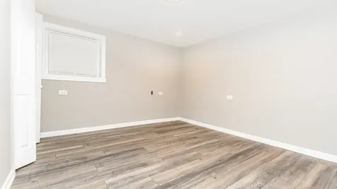4821 West Cornelia Avenue Chicago IL 60641