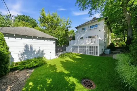 376 Woodlawn Avenue Glencoe IL 60022