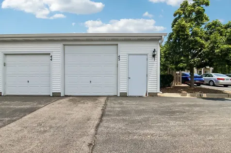 2220 Aurora Drive Pingree Grove IL 60140