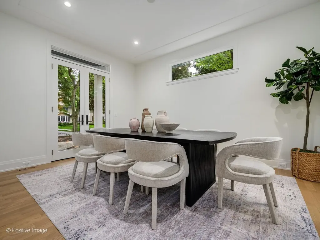 414 Laurel Avenue Wilmette IL 60091
