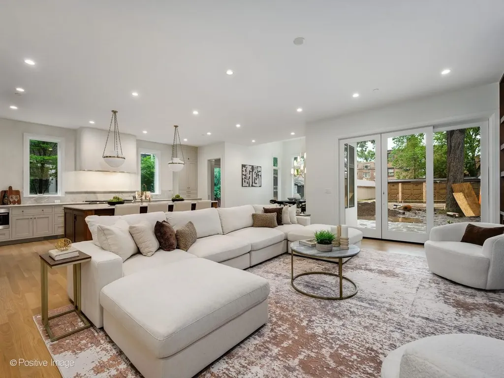 414 Laurel Avenue Wilmette IL 60091