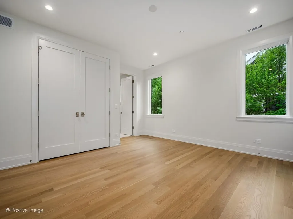 414 Laurel Avenue Wilmette IL 60091