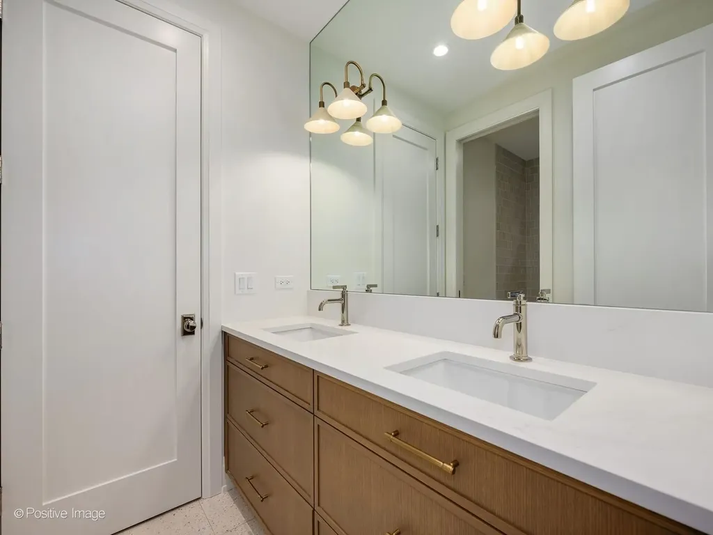 414 Laurel Avenue Wilmette IL 60091
