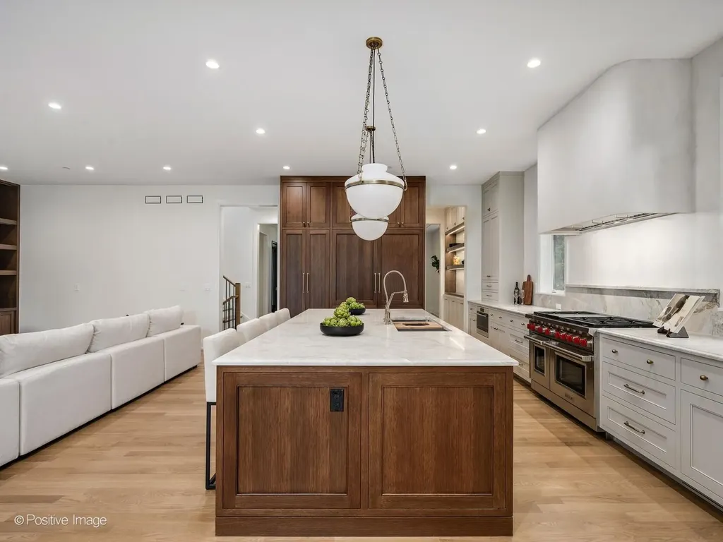 414 Laurel Avenue Wilmette IL 60091