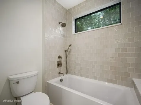 414 Laurel Avenue Wilmette IL 60091