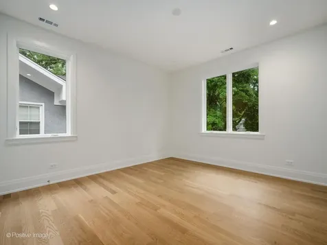 414 Laurel Avenue Wilmette IL 60091