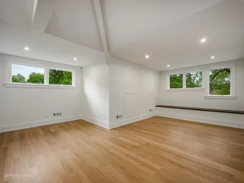 414 Laurel Avenue Wilmette IL 60091