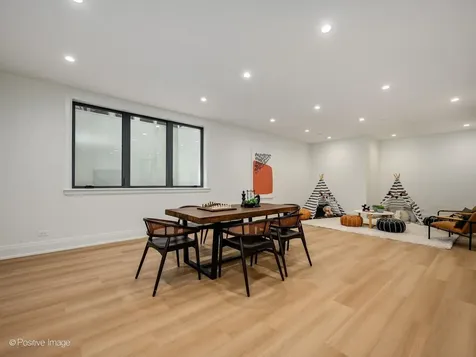 414 Laurel Avenue Wilmette IL 60091