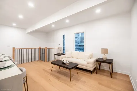 1952 North Bissell Street Chicago IL 60614