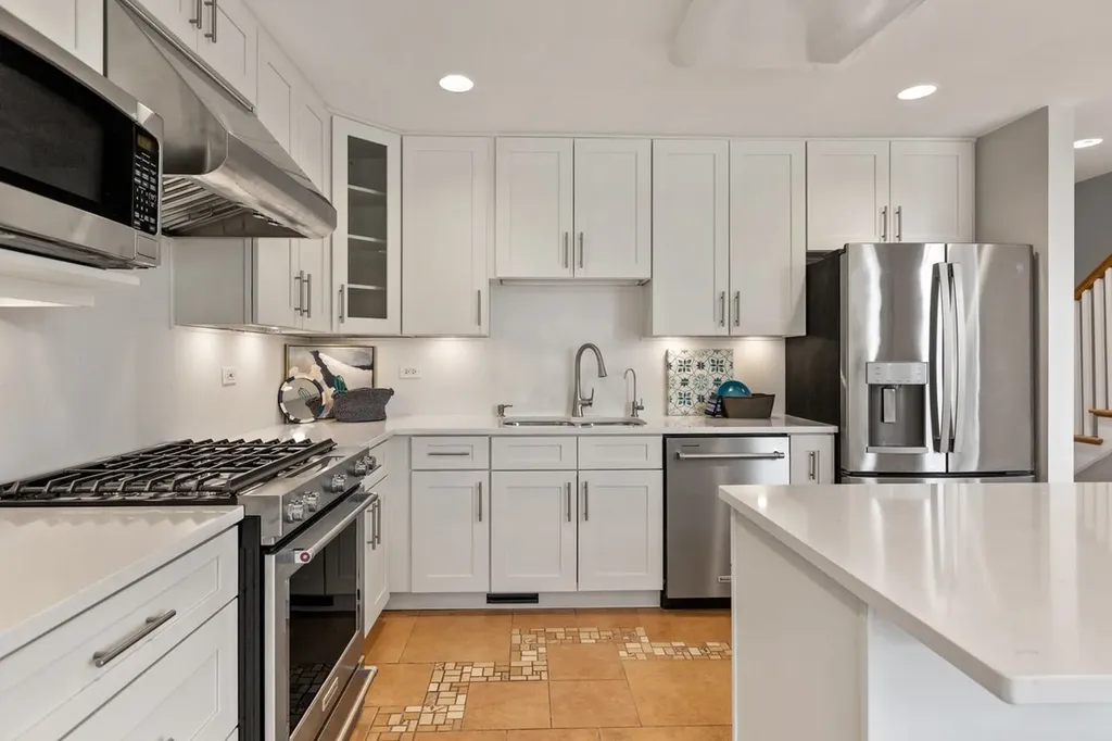 5133 Carol Street Skokie IL 60077