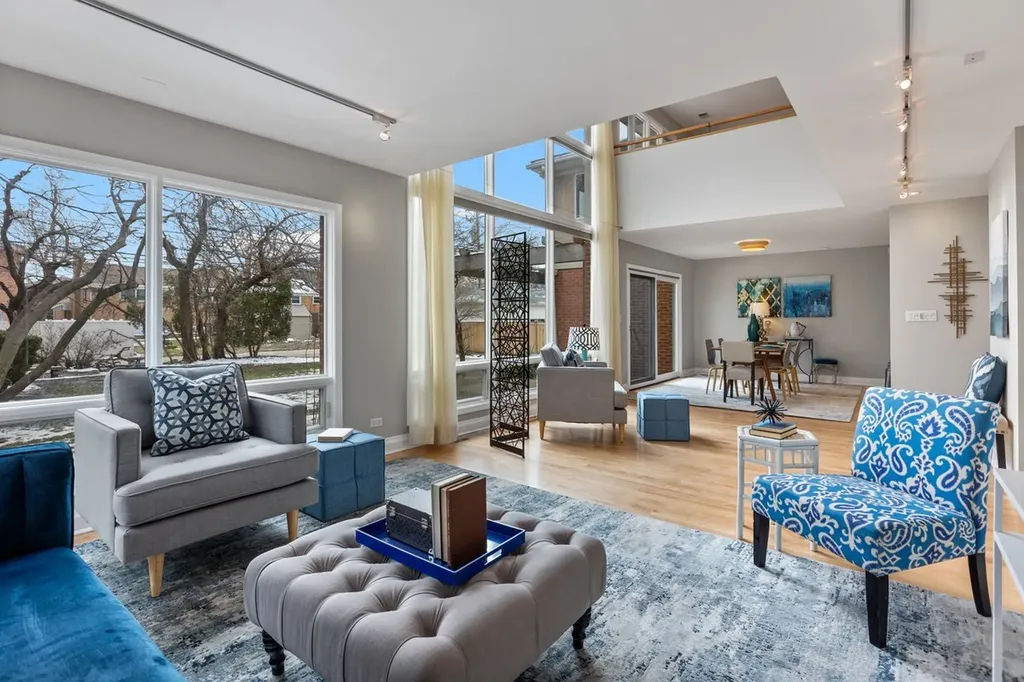 5133 Carol Street Skokie IL 60077