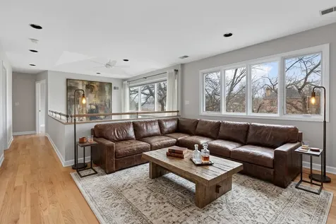 5133 Carol Street Skokie IL 60077
