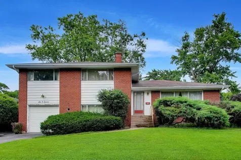 607 South George Street Mount Prospect IL 60056