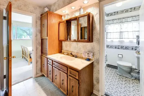 607 South George Street Mount Prospect IL 60056